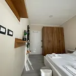 Stone City Apartament *