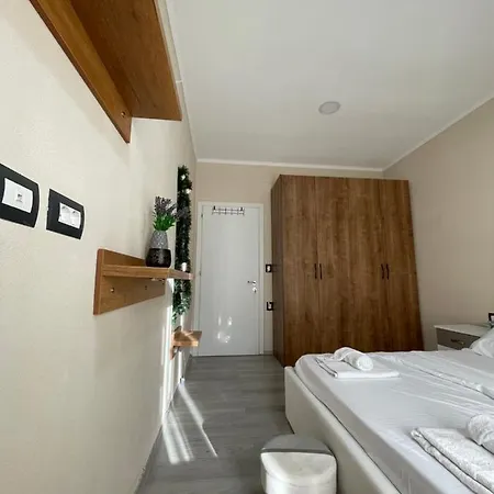 Stone City Apartament *