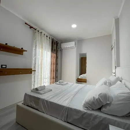 Stone City Apartament *