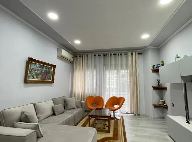 Stone City Apartament Апартаменты Гирокастра